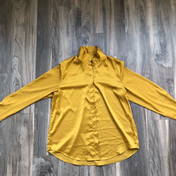 H&M || long sleeve silk shirt - Picture 2 of 4